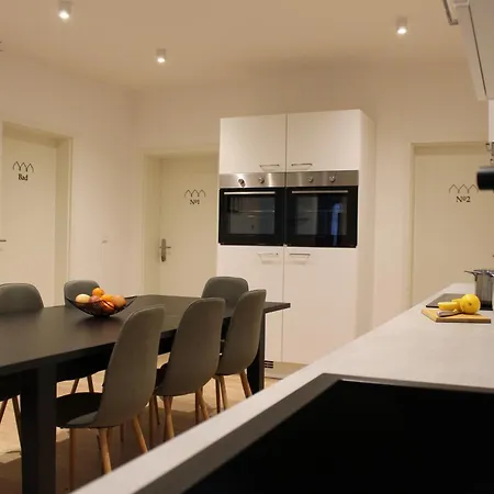 Gaestehaus Friedrichstrasse - Ruhiges Mit Bad Homestay *