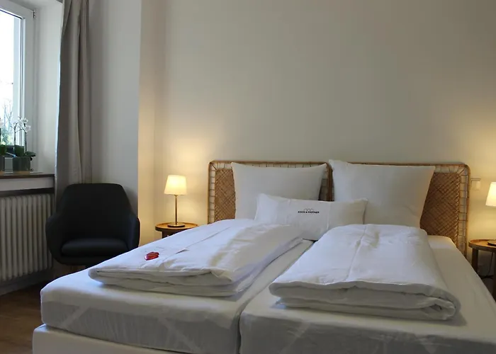 Gaestehaus Friedrichstrasse - Ruhiges Mit Bad Pansiyon