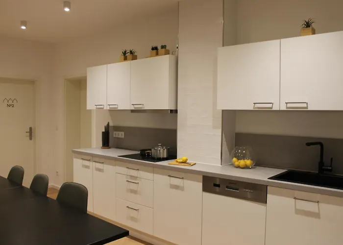 Gaestehaus Friedrichstrasse - Ruhiges Mit Bad Pansiyon